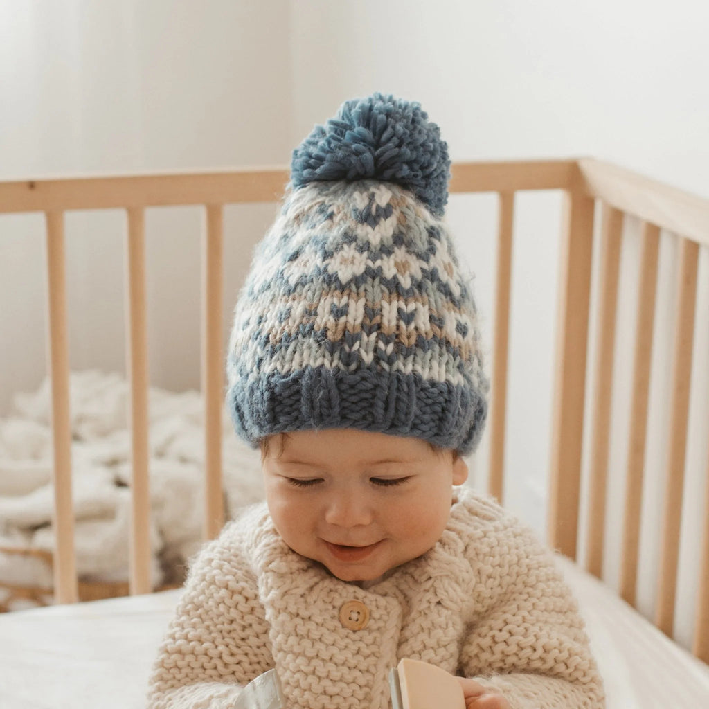 Boys cable top knit hat